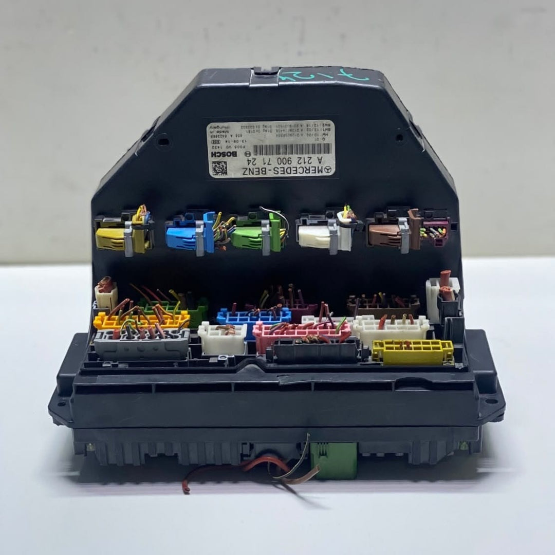 Mercedes Front Sam Fuse Box Control Module A2129007124 W212 E-Class W218 W204 