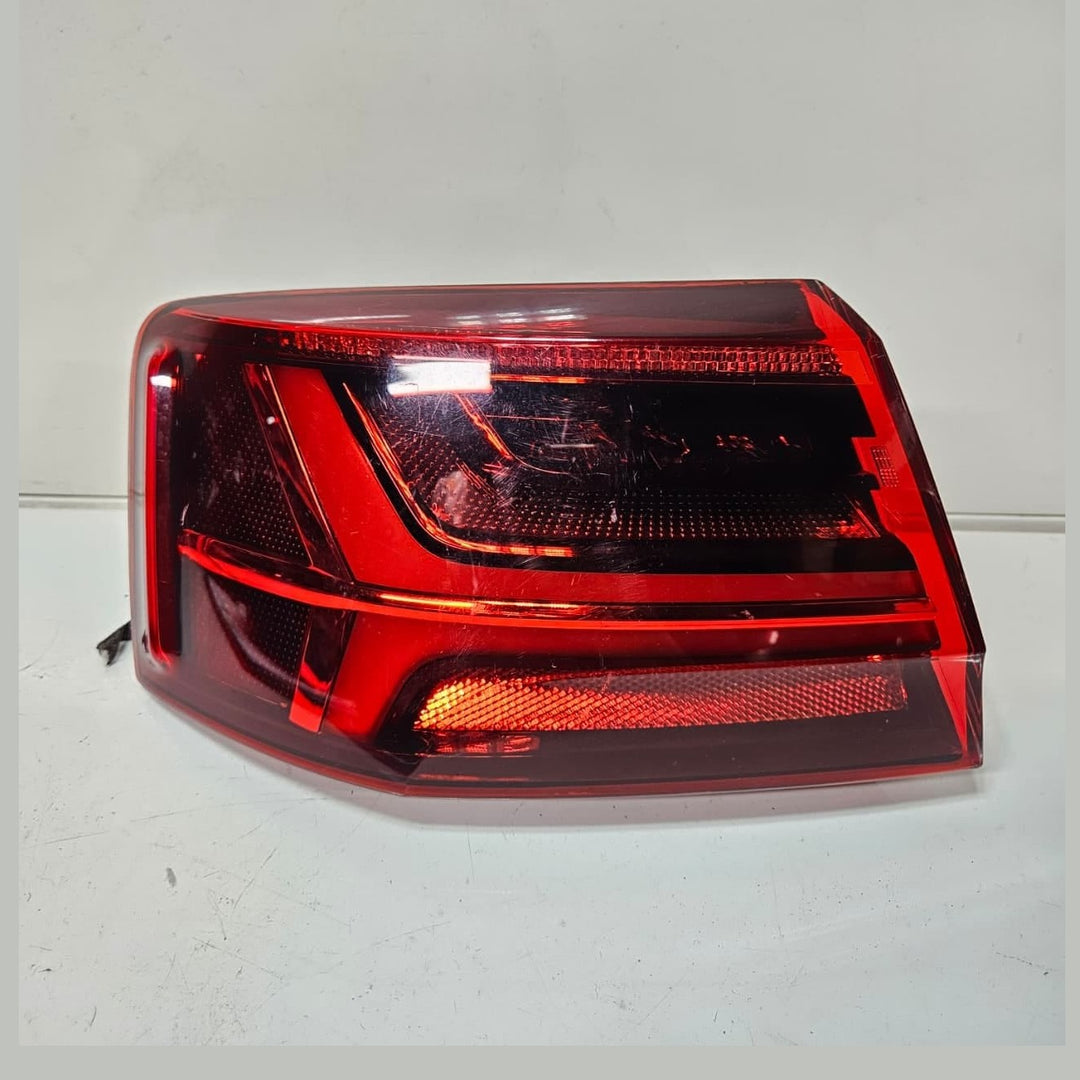 90053942-2010-2020 Audi A6 S6 C7 4G Left Taillight OEM