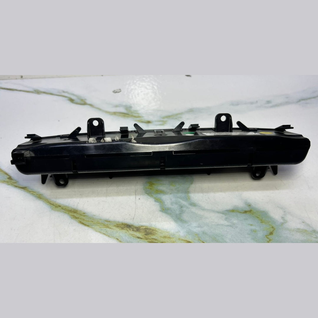 2014-2020 Mercedes C200 Climate Control Unit A2059058813 C-Class W205 GLC W253
