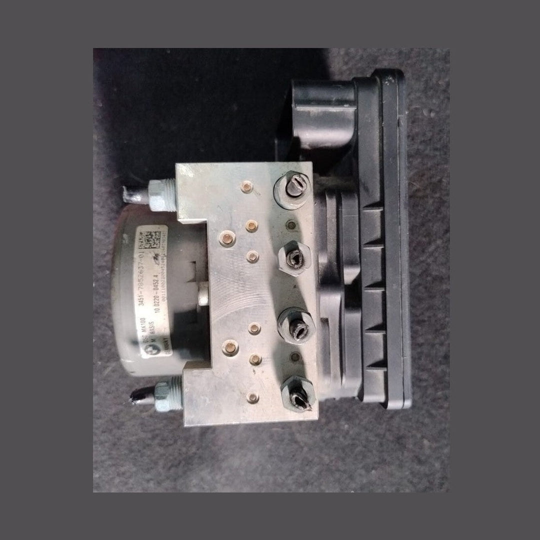 2015 BMW M4 F82 ANTI LOCK BREAKING SYSTEM Abs Control Unit 7852637
