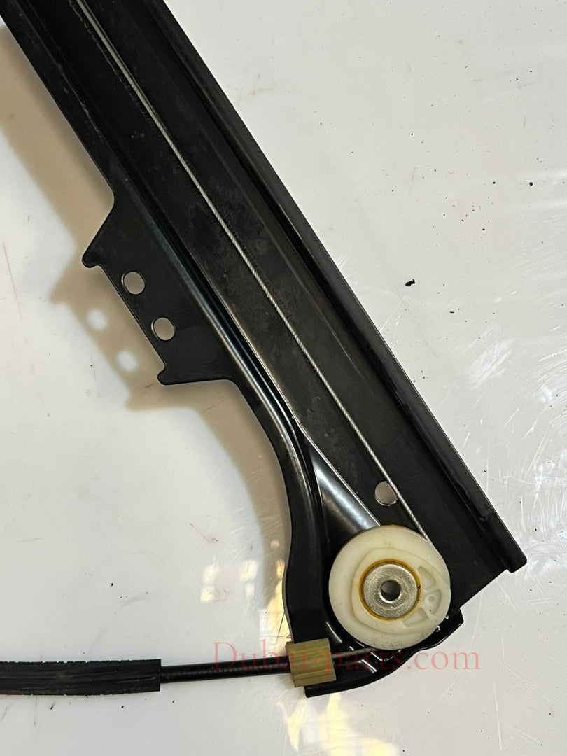 2006-2010 BMW 550i 5 Series E60 E61 Front Right Window Regulator 7184384 OEM