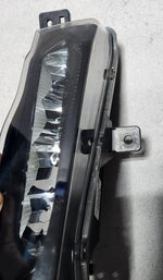 Load image into Gallery viewer, 2019-2021 BMW X3 Front Right Fog Light 9492772 X3 G01 OEM