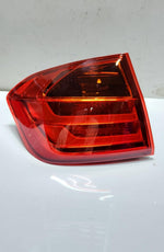 Bild in die Galerieansicht laden, 2011-2016 BMW 3 Series Rear Left Tail Light 7372783 F30 F31 F35 F80 OEM