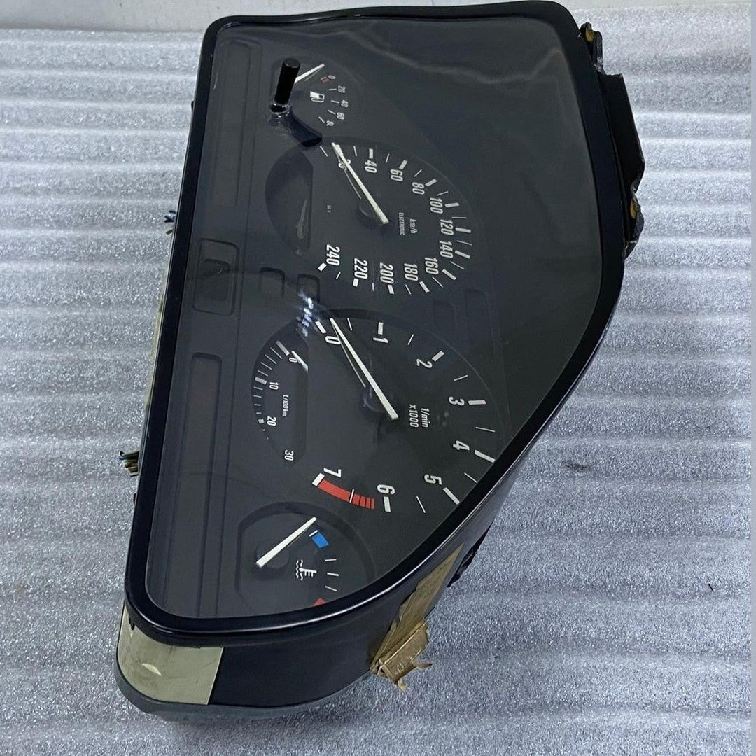 OEM BMW 5 Series E34 1988‑1996 Speedometer Instrument Cluster 8359361 Genuine