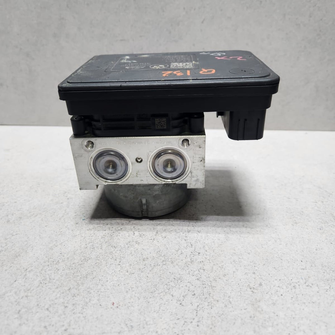 2015-2019 BMW X1 Abs Pump Control Unit 7915657 2 Series Gran Tourer F46 F48 X2 