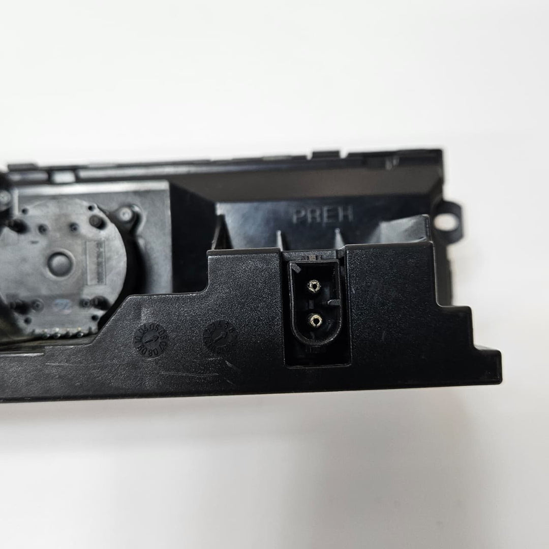 2005 BMW E60, E61, E63, E64 Control Unit Automatic Air Conditioner 9122398