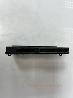 Bild in die Galerieansicht laden, 2011-2016 BMW 528i 535i 550i Fuse Junction Power Distribution BOX 9244389 OEM