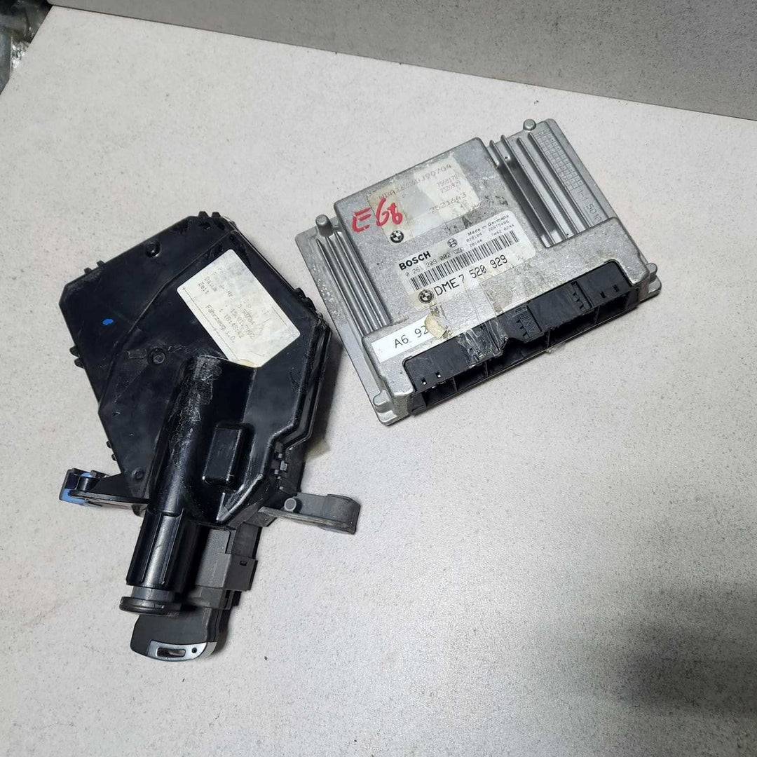 2002-2005 BMW 745i E66 Engine Control Module DME 7520929 V8