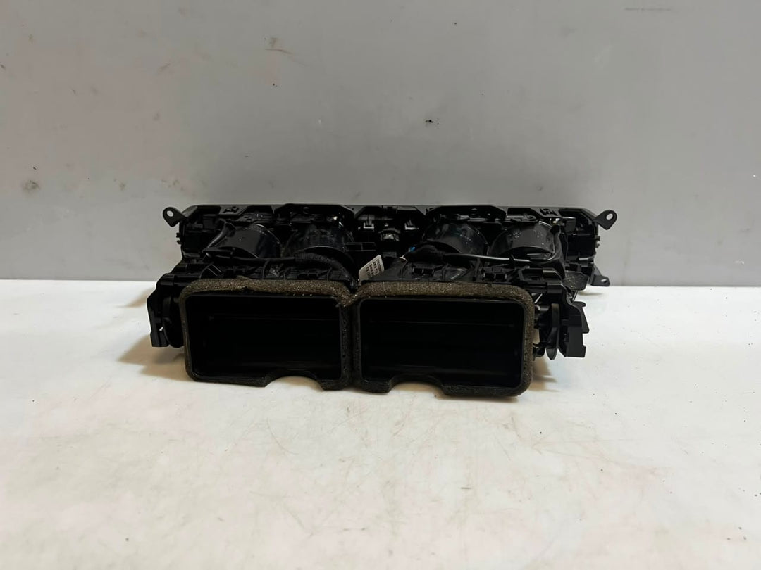 2015 BMW M5 7 5 Series F10 F11 F01 F02 Center DASHBOARD Air Vent Grille 9192903