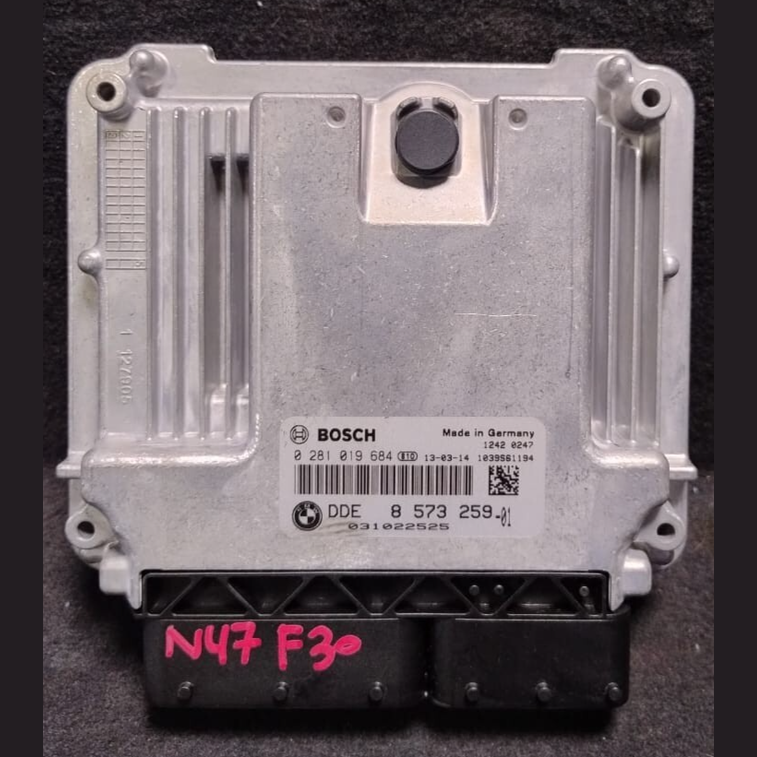 BMW 320d DIESEL N47N F30 F32 F34 F36 2013 ENGINE CONTROL ECU ONLY  8573259
