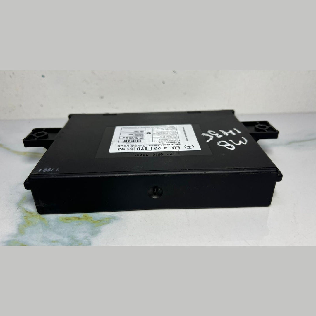 2007-2010 Mercedes-Benz W221 S-Class W216 Keyless Go Control Module A221 8707392