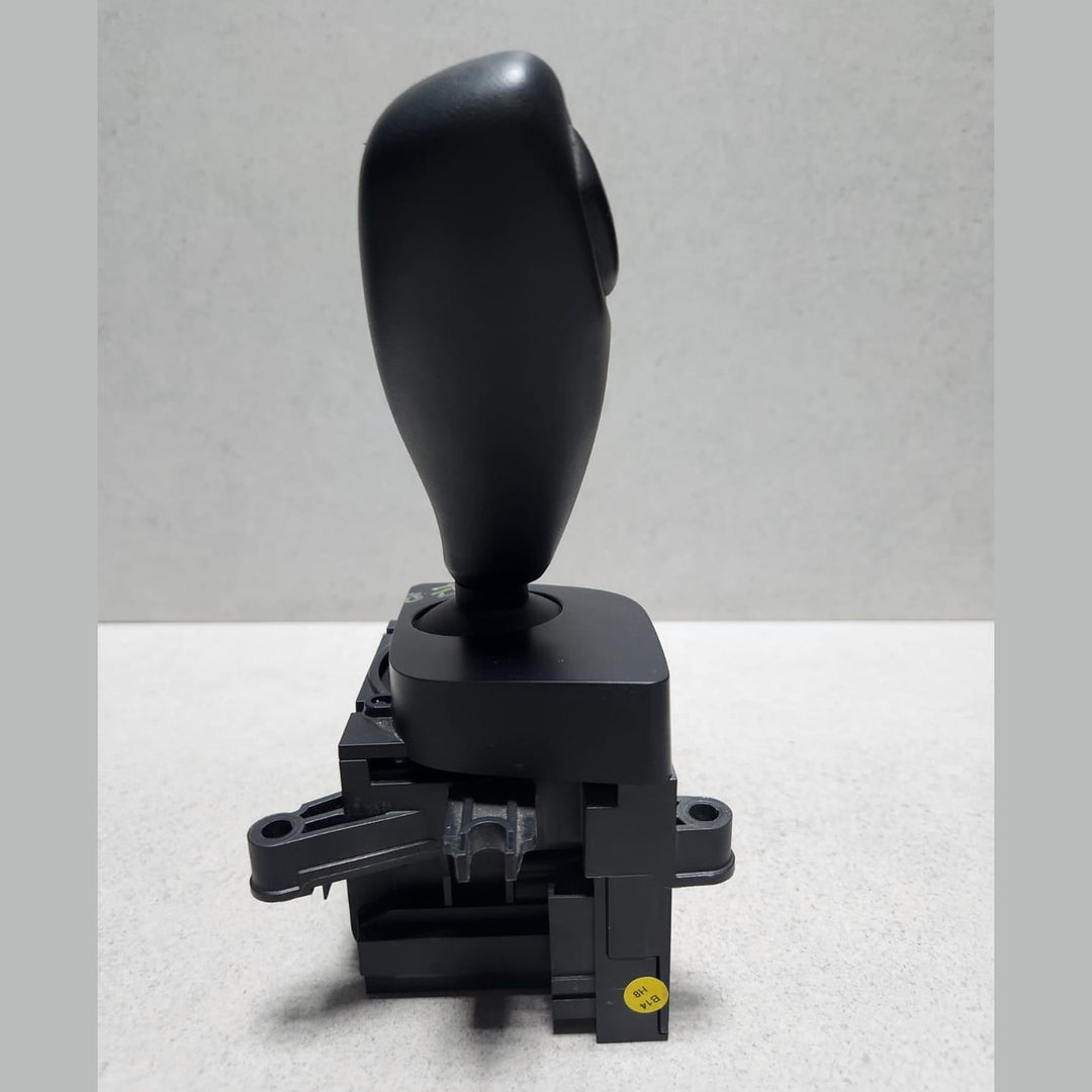 2017-2019 BMW 530i Automatic Transmission Gear Selector Lever 6825825 