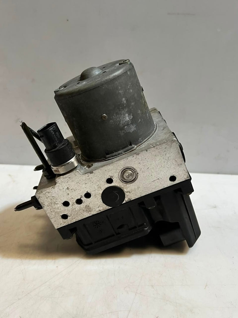 2001-2006 BMW 7 Series E65 E66 E67 Abs hydraulic Pump 6764448 OEM