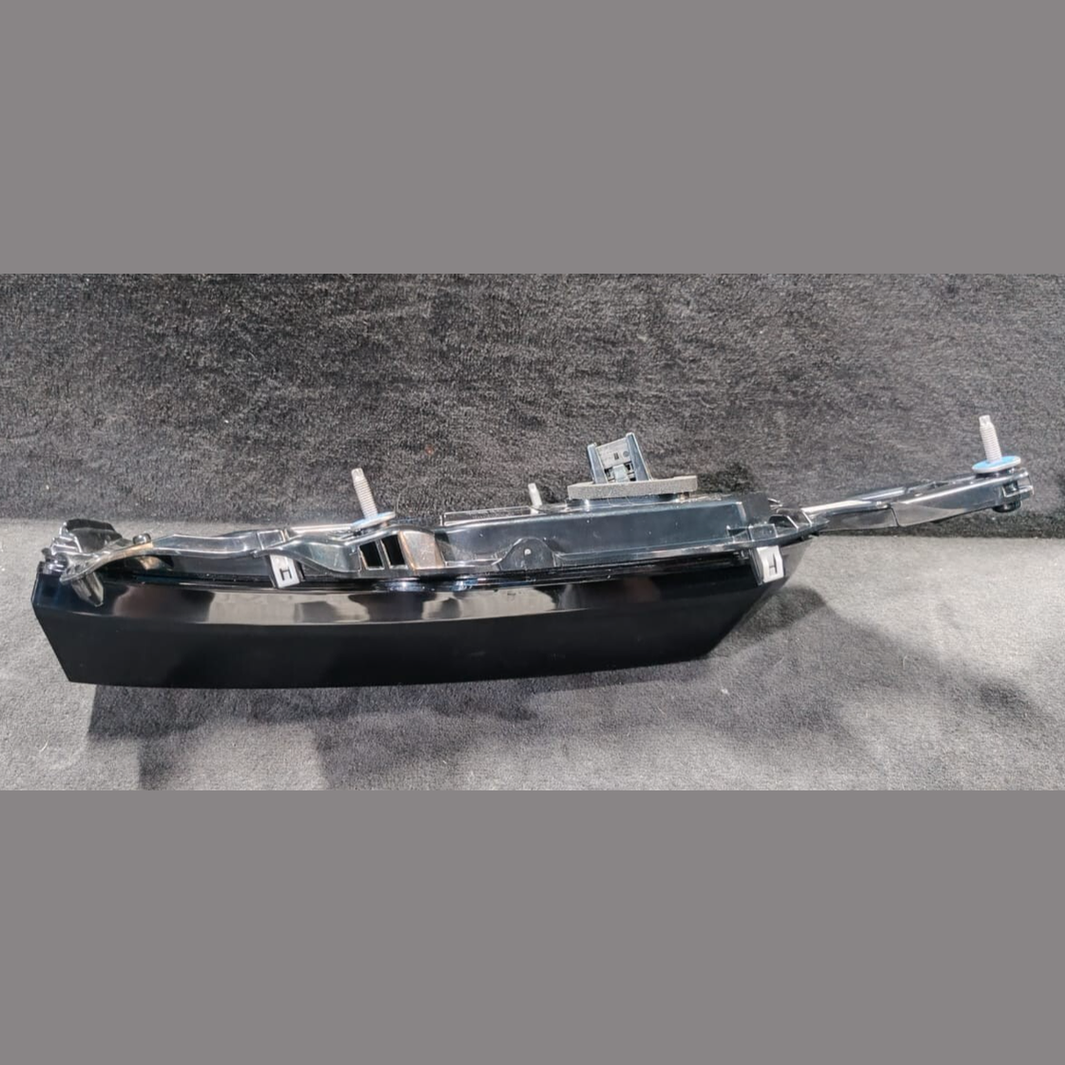 BMW XM OEM  TRUNK  RIGHT SIDE BACK OR TAIL LIGHT LED - 1278.306.0000.00