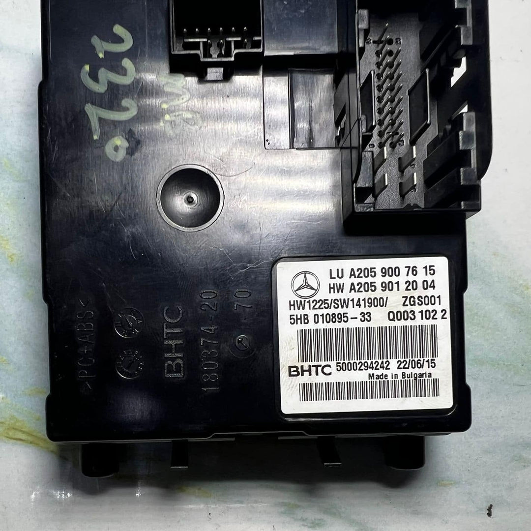 Mercedes A/C Air Conditioning Control Module A2059007615 C-Class W205