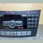 Bild in die Galerieansicht laden, 2012–2014 Mercedes-Benz W212 E-Class Head Unit CD Player A212 9007526 OEM