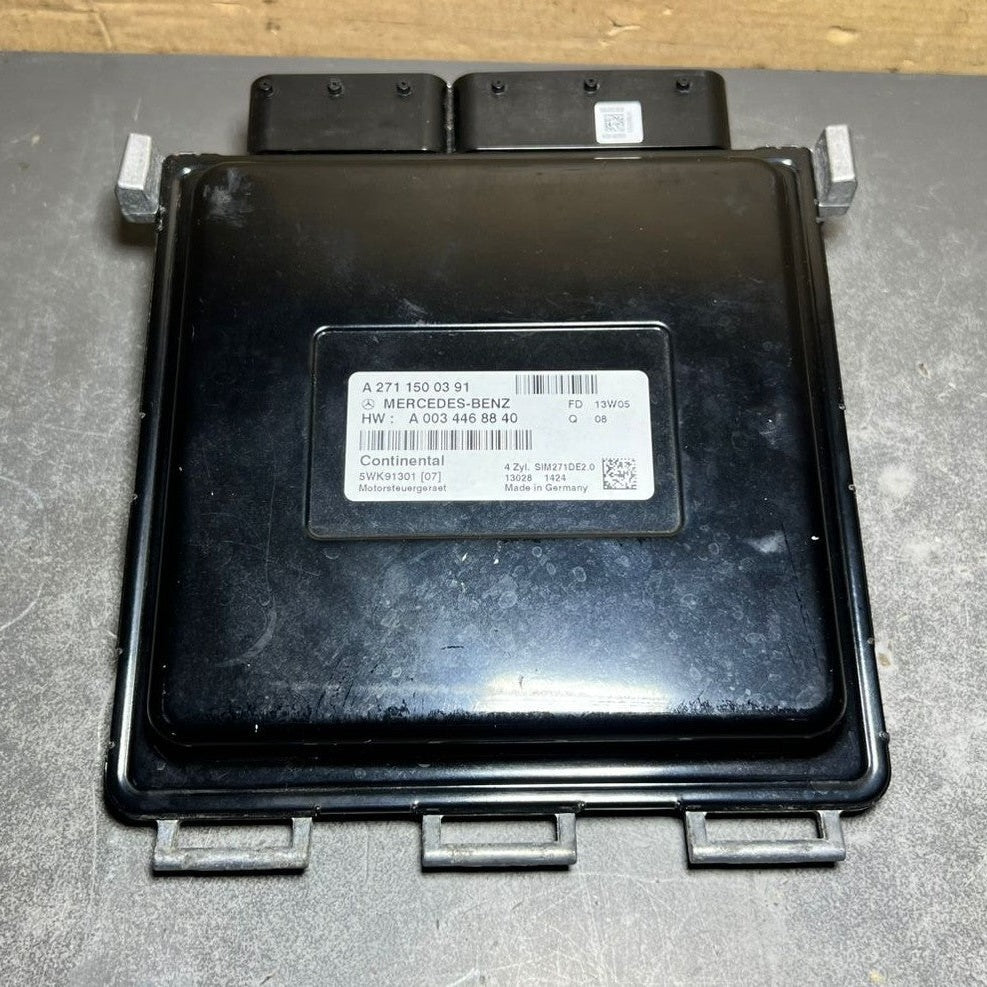 Mercedes Benz W204 C250 ECU ECM Engine Computer Control Module A2711500391