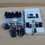 Bild in die Galerieansicht laden, BMW F30 F25 N20 ENGINE CONTROL UNIT DME BOSCH OEM SET WITH KEY - 7646763