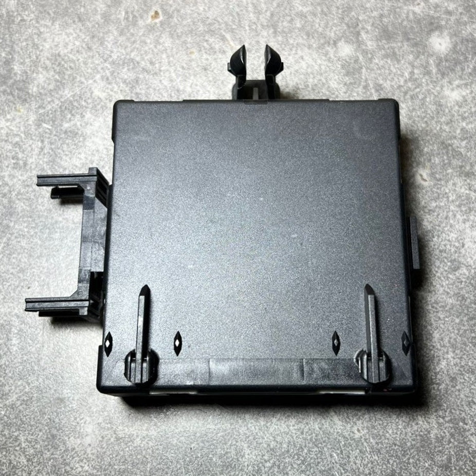 Mercedes-Benz W222 S-Class Front Left Side Door Control Module A222 9009009 OEM