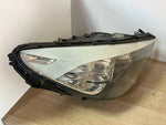 Load image into Gallery viewer, BMW 5 Gran Turismo GT F07 7199610 2010 RHD Xenon Front Right Headlight