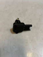 Bild in die Galerieansicht laden, 2006-2010 BMW 130i E87 E90 E91 E92 E93 325xi 330xi Mass Air Flow Sensor 7520519
