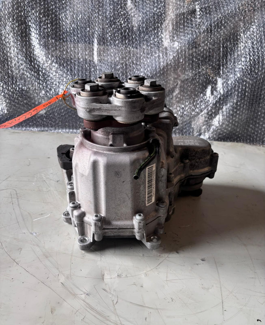 2012-2016 BMW 328i Transfer Case 7643756 2,3,4,5,6,and 7 Series xDrive OEM 