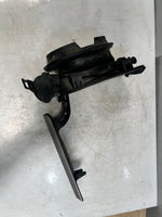 Bild in die Galerieansicht laden, BMW 3 Series F30 F31 Fuel Filler Flap Cover 7723889 OEM
