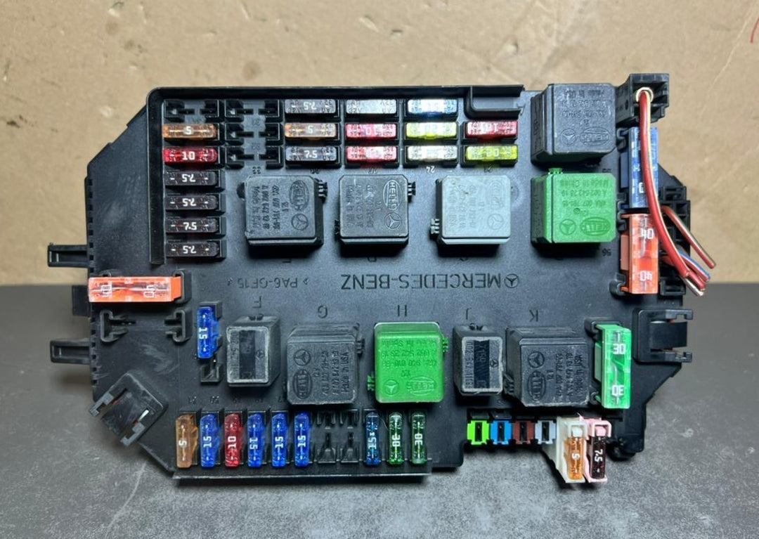 Mercedes W221 S-Class Front Fuse Relay Box SAM Control A221 5404650 A221 5401101