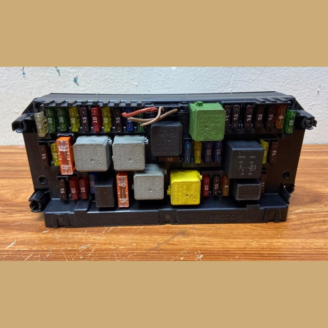 2008-15 Mercedes-Benz W212 Front Sam Fuse Box Control Unit A2129003414 X204 GLK