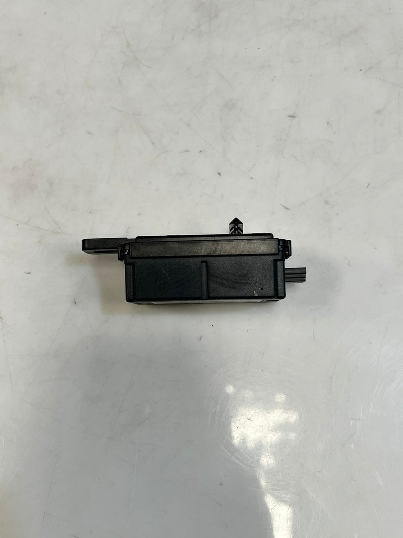 2017 BMW X1 F30 F32 328i RADIO Remote Control Receiver Module 9319081 OEM