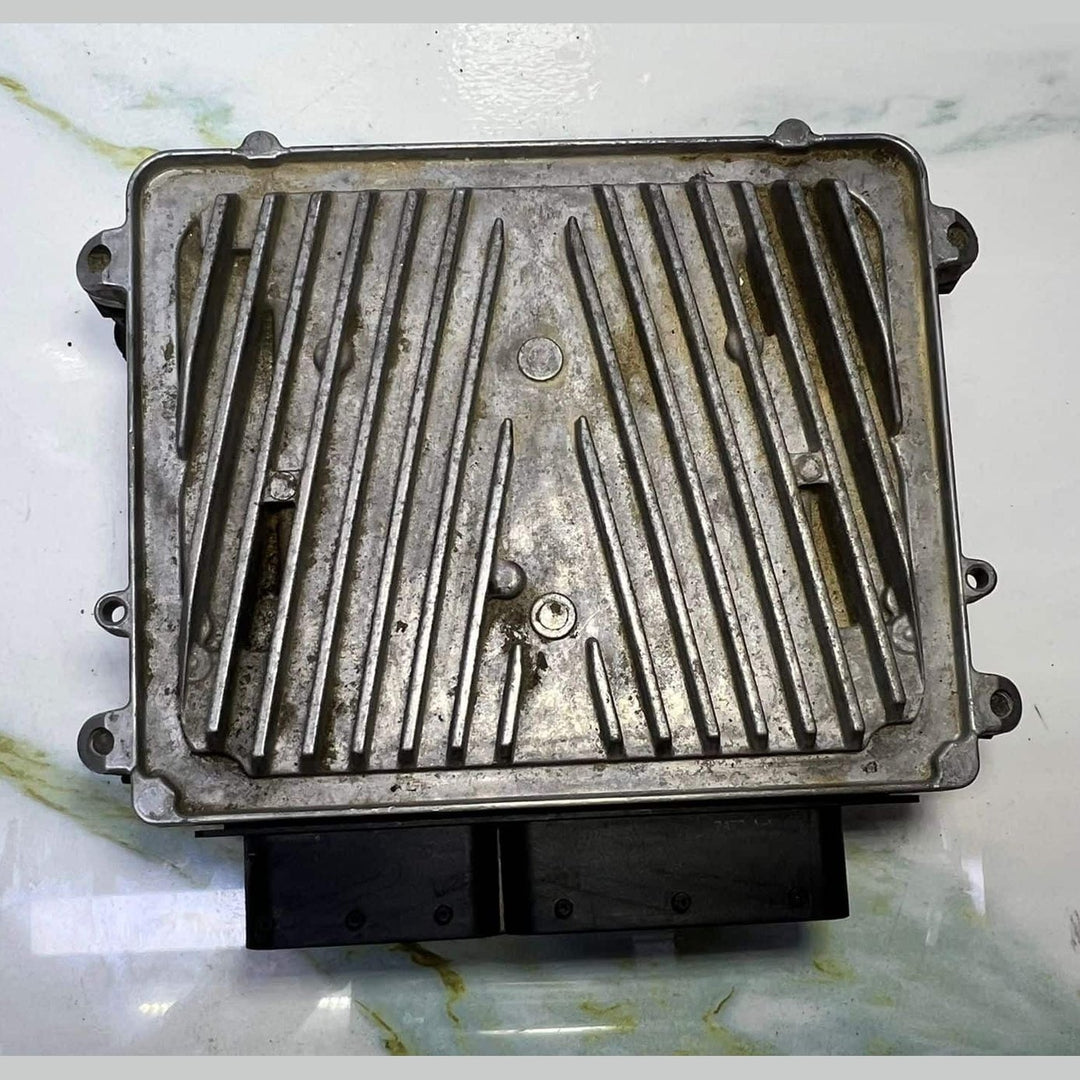2008-2012 Mercedes-Benz C300 Engine Control Unit A2721500079 W204 