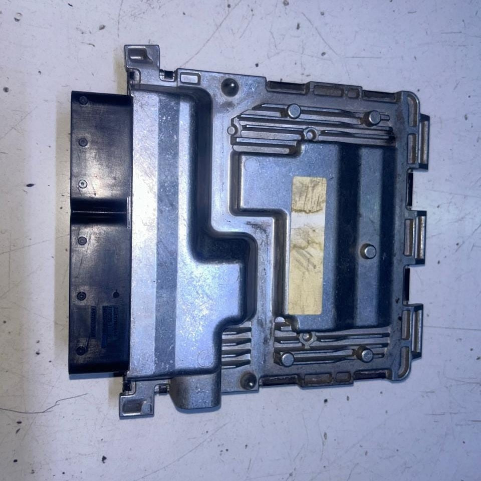 2010 2014 Mercedes-Benz C250 Engine Control Module A2711500391  W204 C250, W212 