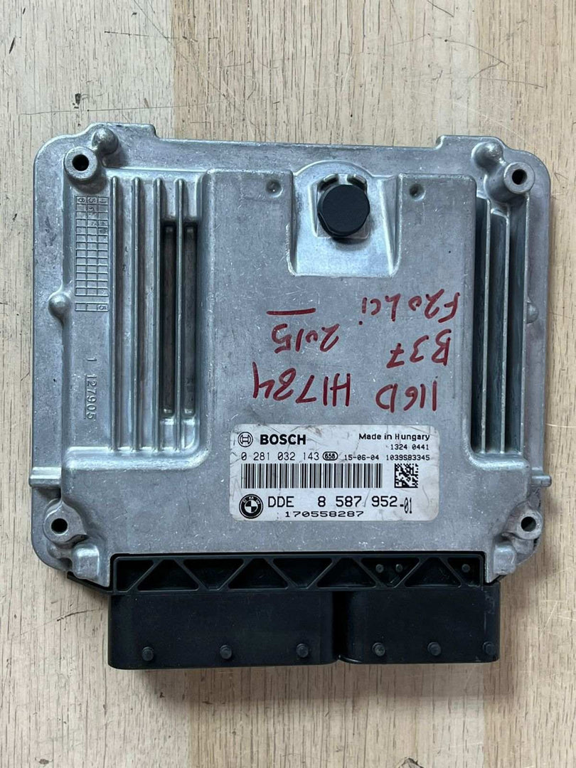 BMW 1 Series F20 F21, 5 Series F10 2.0d Engine Control Unit ECU 8587952 OEM