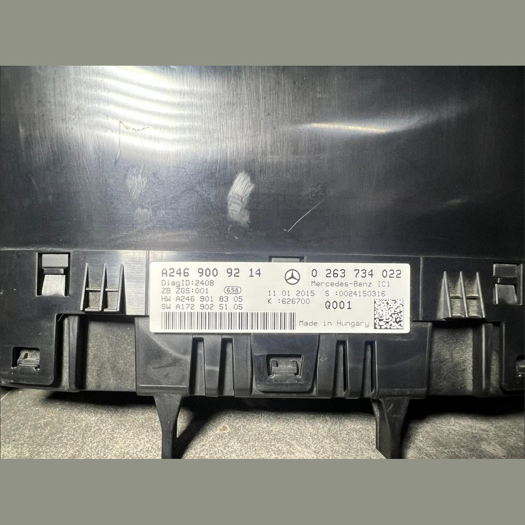 2012-2014 Mercedes-Benz W246 B-Class Instrument Cluster Speedometer A246 9009214