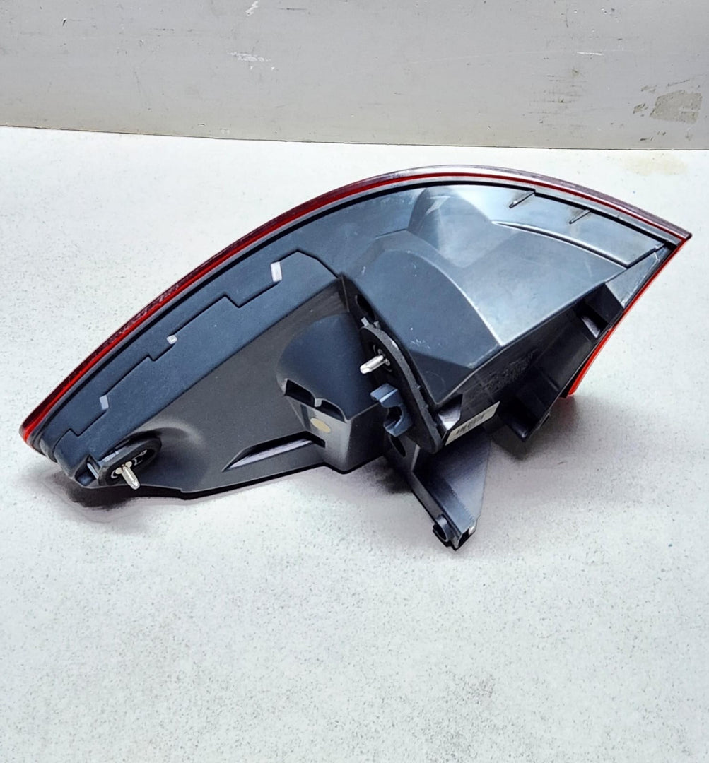 BMW 535i Gran Turismo Rear Light In The Side Panel Left Led 7199643 OEM
