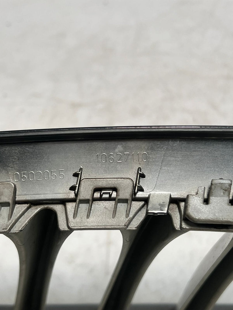 2010-2015 BMW X1 X3 7 5 Series F01 F10 F11 F48 Bumper Grille 10627110 OEM