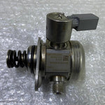 Bild in die Galerieansicht laden, OEM BMW F20 F22 F11 Petrol N55 High Pressure Fuel Injection Pump 7610761 BOSCH