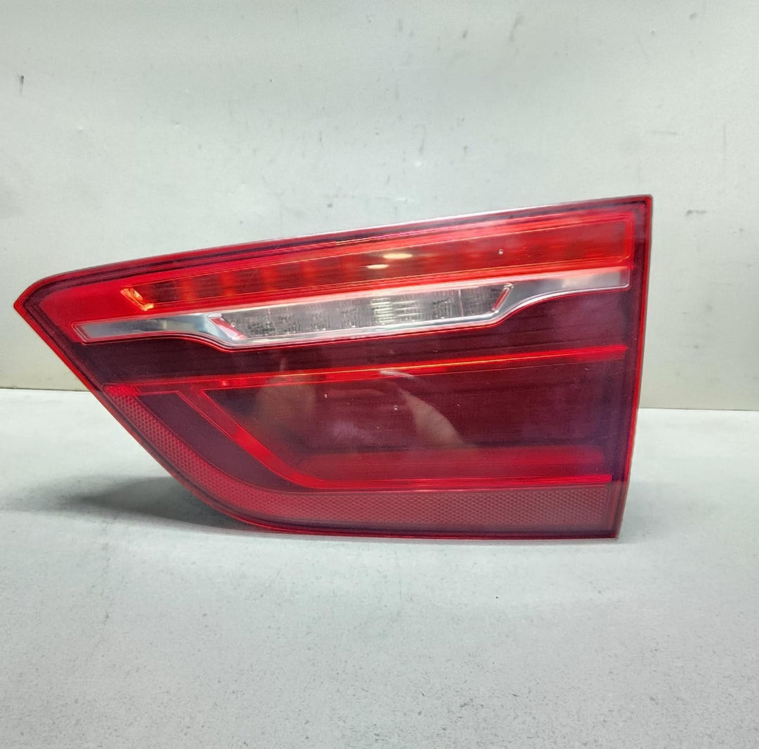 2016-2018 BMW X6 Tailgate Inner Light 7438826 X6 F16 F86 OEM