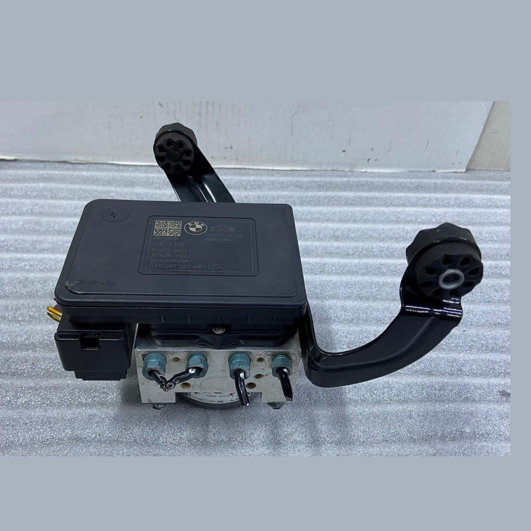 OEM BMW M4 F30 F34 ABS Anti-Lock Brake Pump Module 6871110