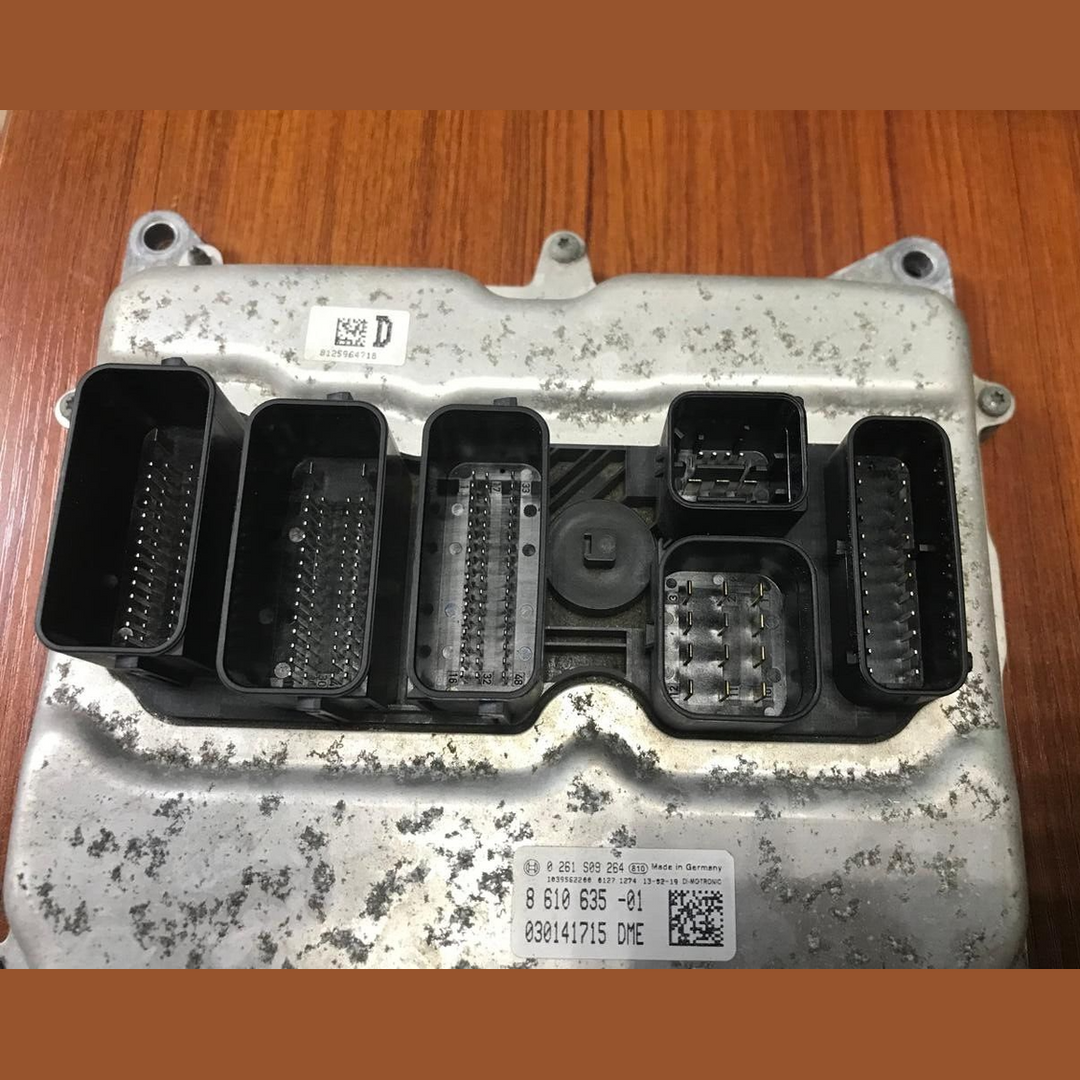 BMW 320iX N20 ENGINE CONTROL COMPUTER ECU ECM DME 8610635