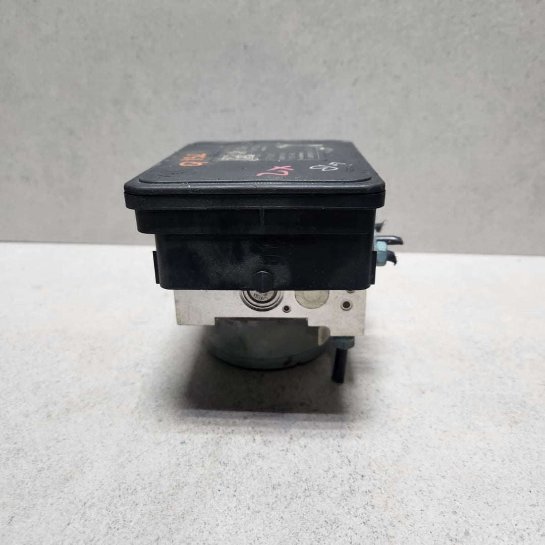 2015-2019 BMW X1 Abs Pump Control Unit 7915657 2 Series Gran Tourer F46 F48 X2 