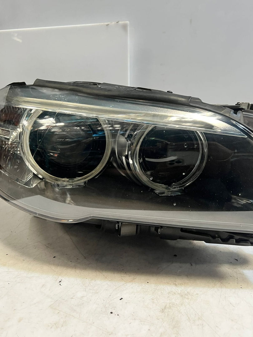 BMW 5 Series F10 F11 Xenon Adaptive Headlight FR ECE Bi Xenon 7317134 7317133