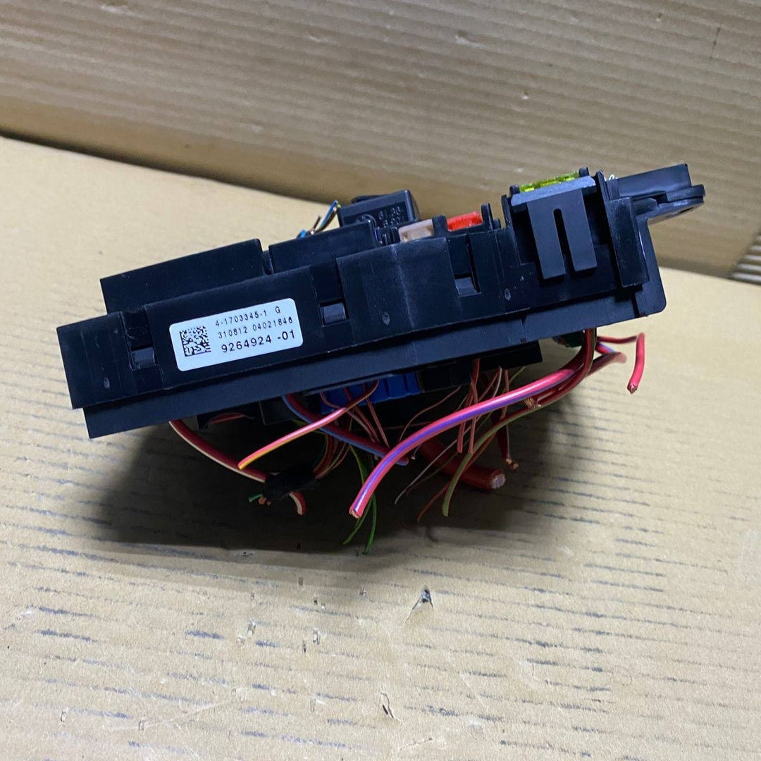 2013 BMW 750i Rear Power Distribution Fuse Box 9264924 F02
