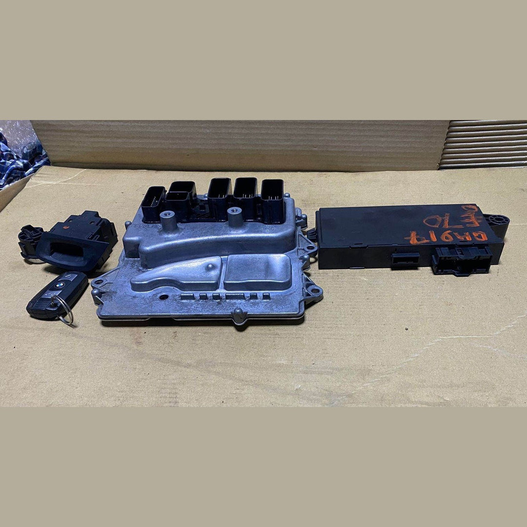  BMW Engine Control Module 2011-2014 BMW X5 E70 LCI 8606310 Ecu set