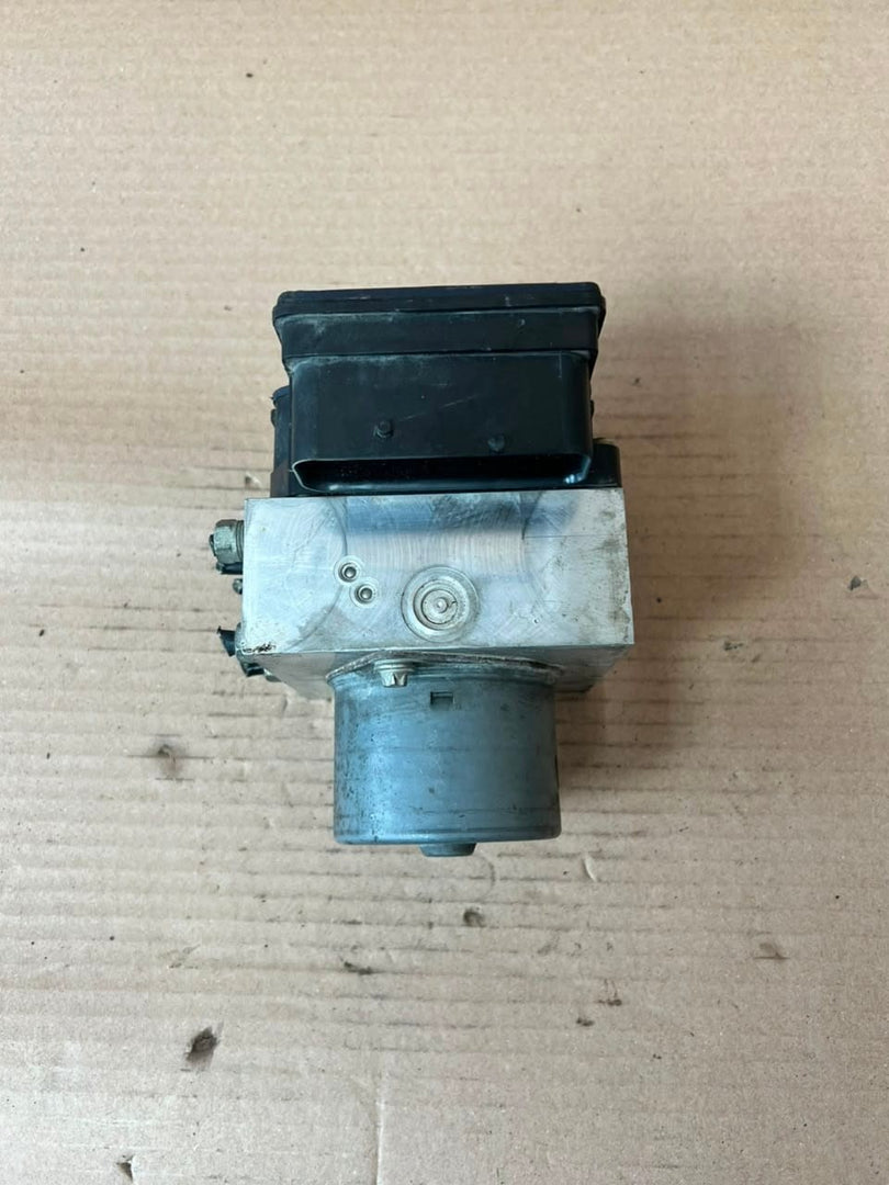 2006-2015 Mini Cooper R60 R59 R55 R56 FWD ABS Pump Control Module 6866011