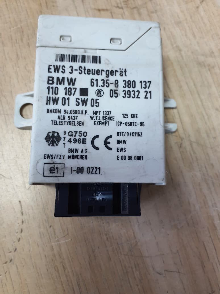 BMW Immobilizer Relay Control Unit 8380137 E39 E38 5 7 Series EWS3