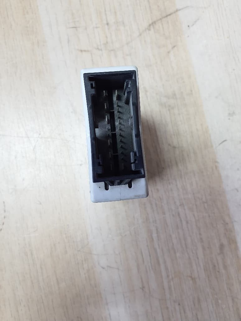 BMW Trailer Towing Control Module 6856747 X3 F25 