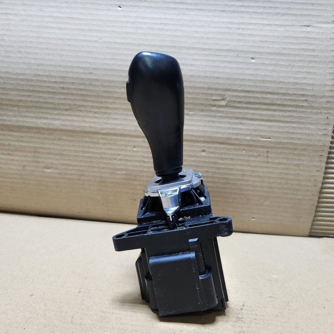 2008-2013 BMW X5 Gear Selector Switch 9168850. X5 E70 and X6 E71 RHD