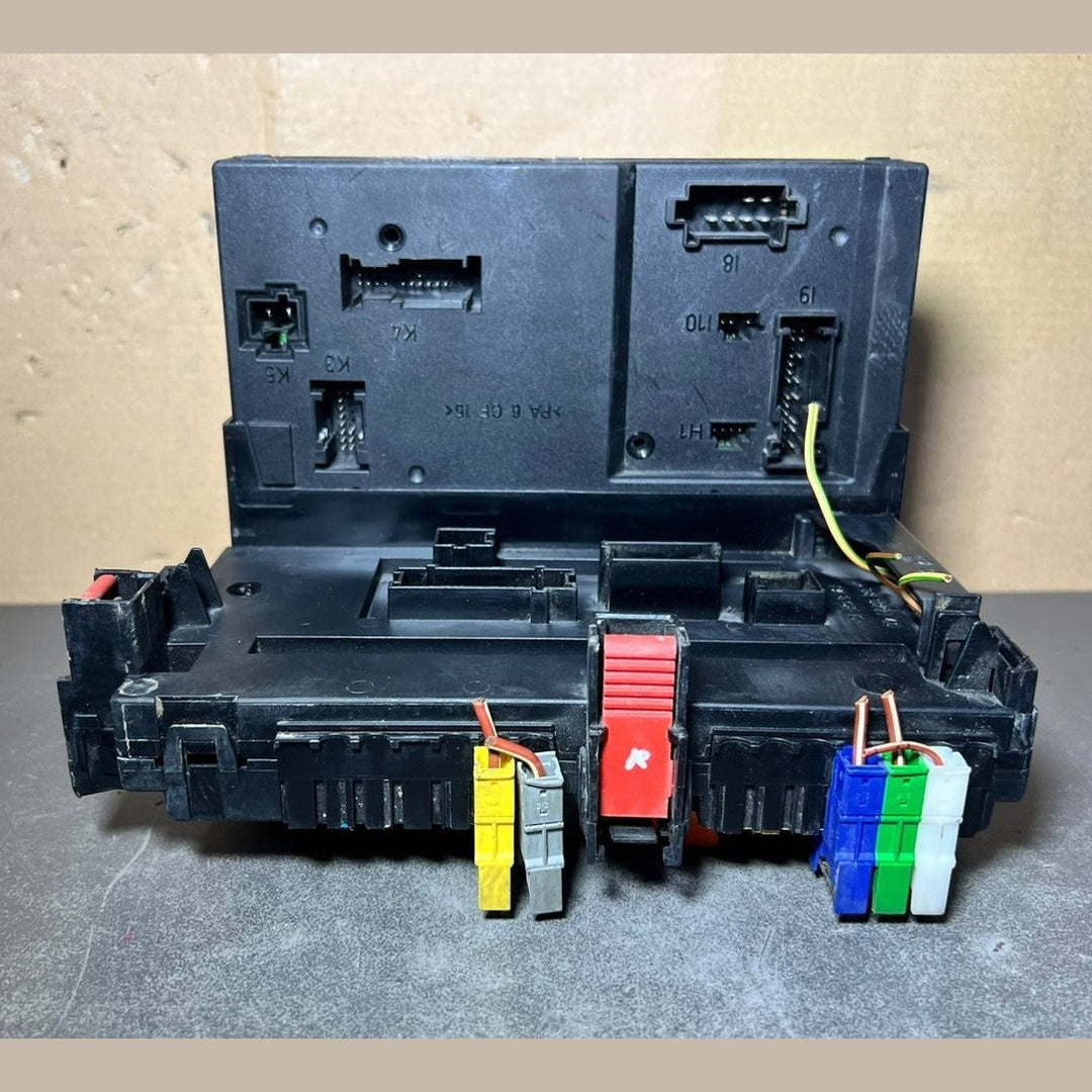 Mercedes Benz W221 Rear Sam Fuse Box Relay Control A221 9006902  A221 9003602