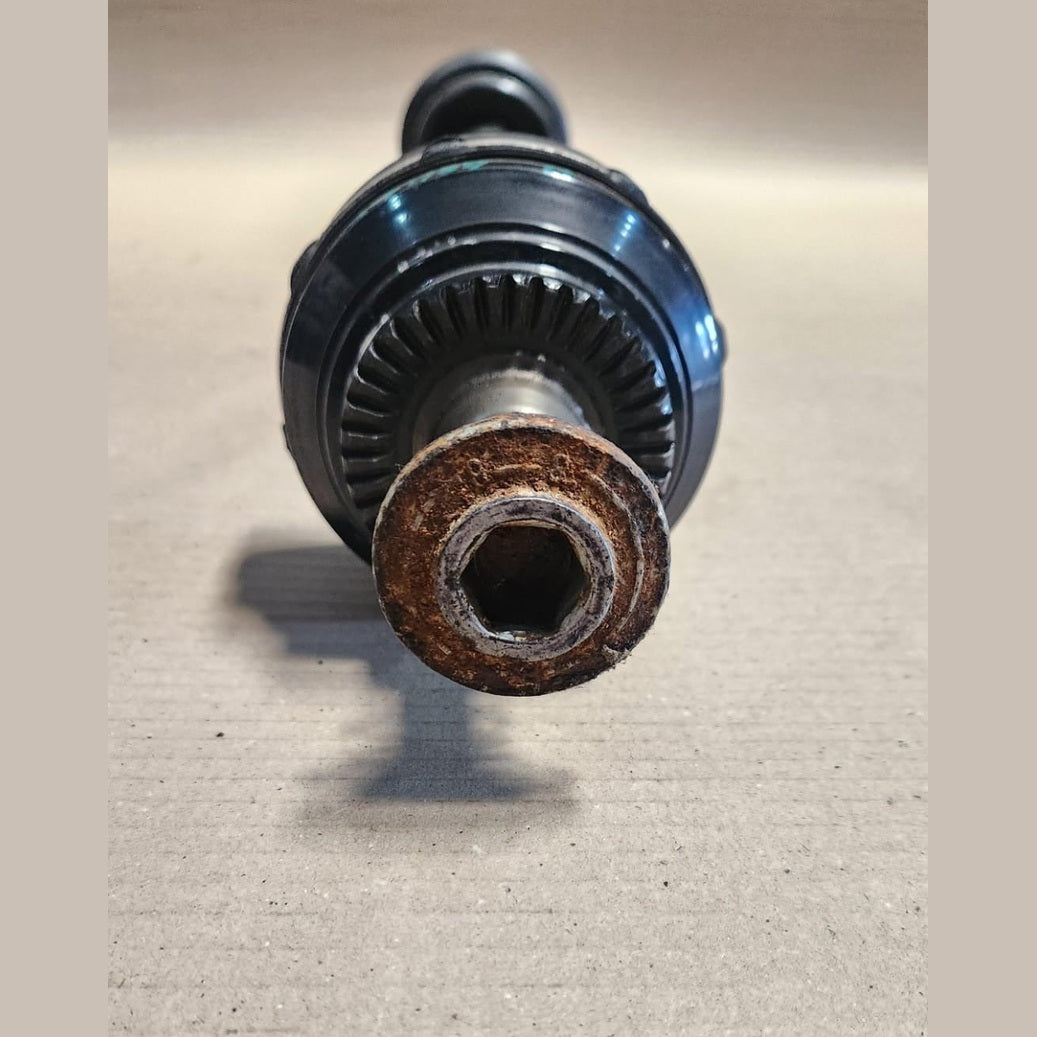 2016-2019 BMW 750i M760i G11 G12 xDrive Rear Right Drive Shaft 8639454 OEM